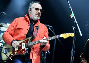 Elvis Costello non ha intenzione di scrivere nuova musica: “Quei giorni sono finiti”