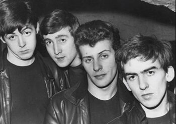 Quando i Beatles iniziarono come gruppo di supporto per un altro artista